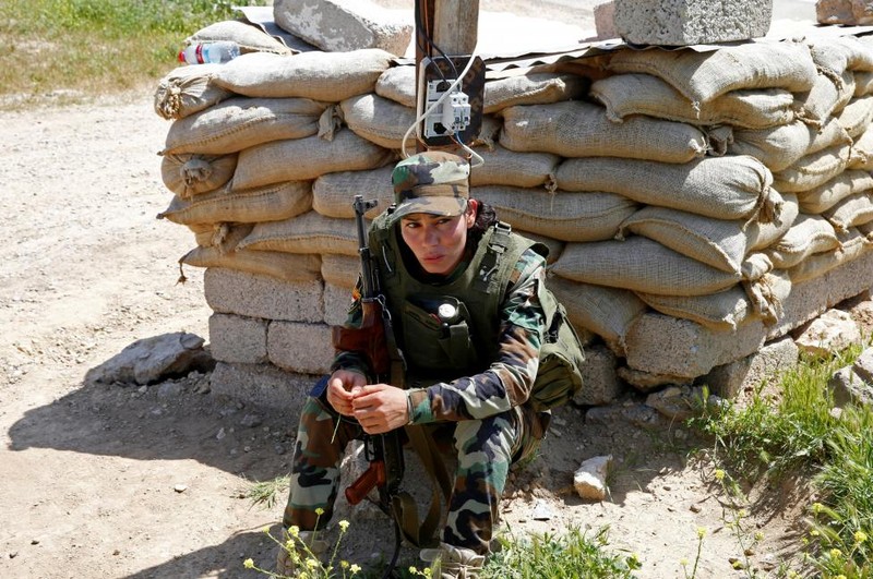 Cong dong nguoi Yazidi: Bi IS truy buc va vung len danh tra-Hinh-2